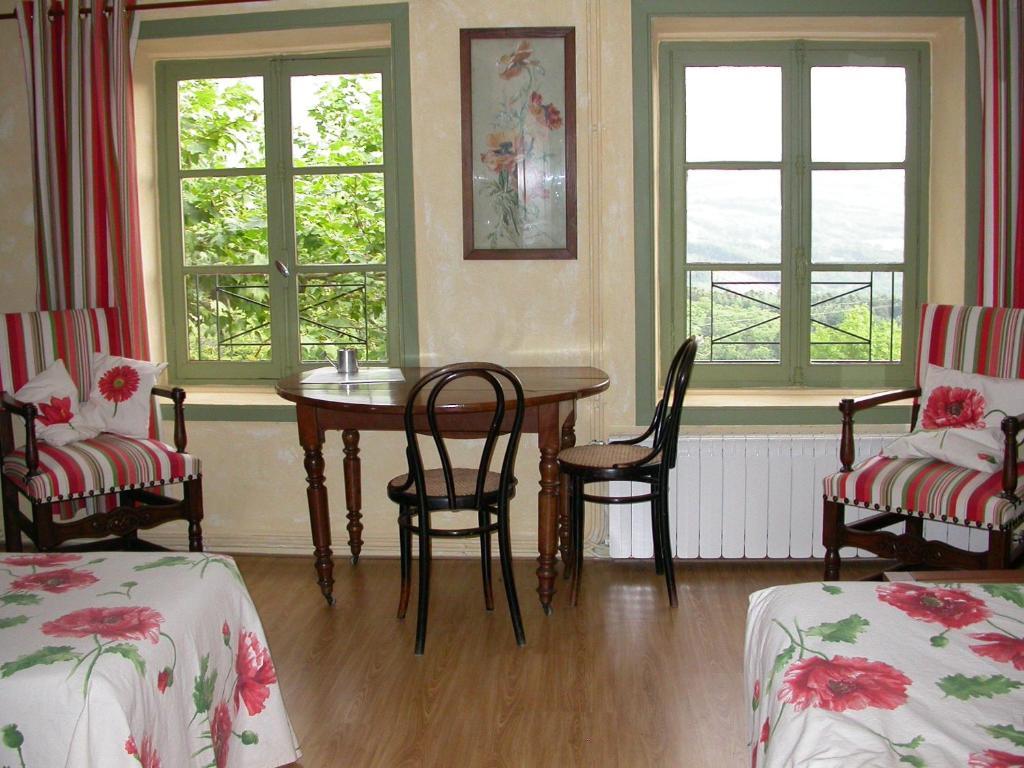 Maison D'Hotes De La Verriere Les Ardillats Rom bilde